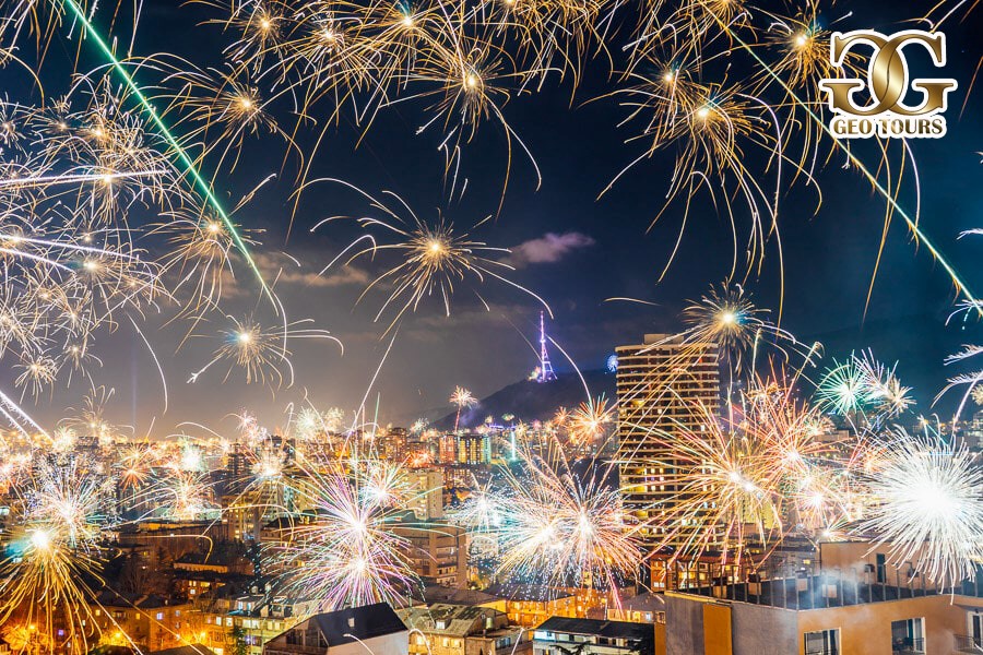 عيد الميلاد ورأس السنة الجديدة و شهر من الاحتفالات